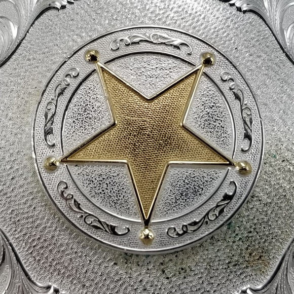 Montana Silversmiths Western Lone Star Belt Buckle Silver Tone Gold Star Texas - Picture 4 of 11